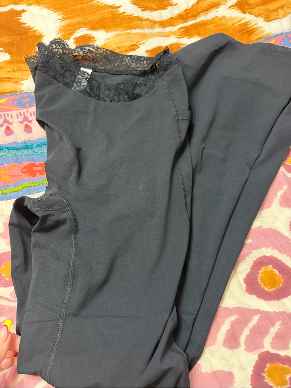 HALARA Black Leggings with Lace Waistband